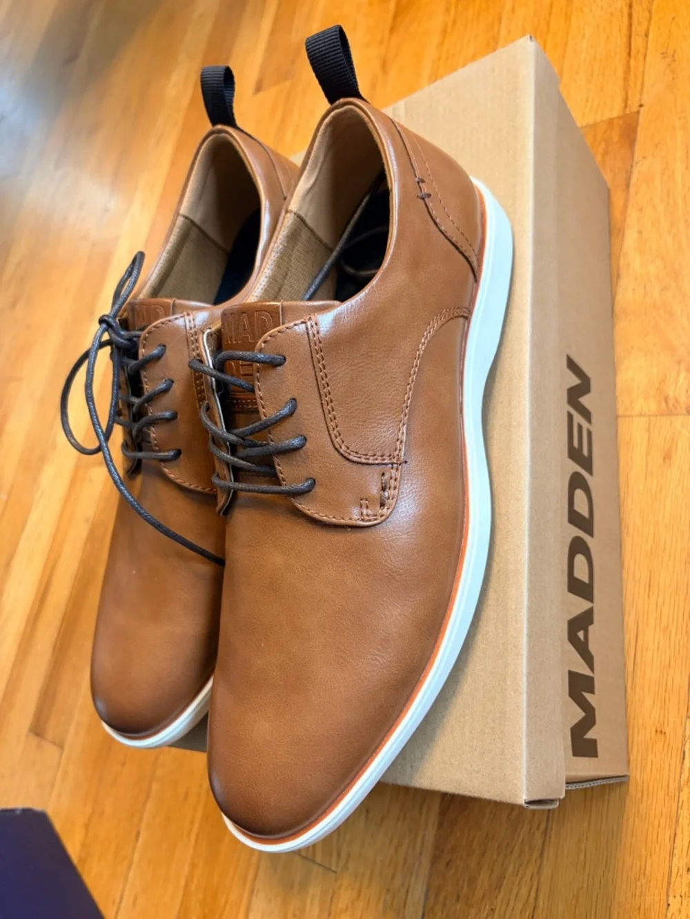 Steve Madden Tan Brown Leather Derby Shoes